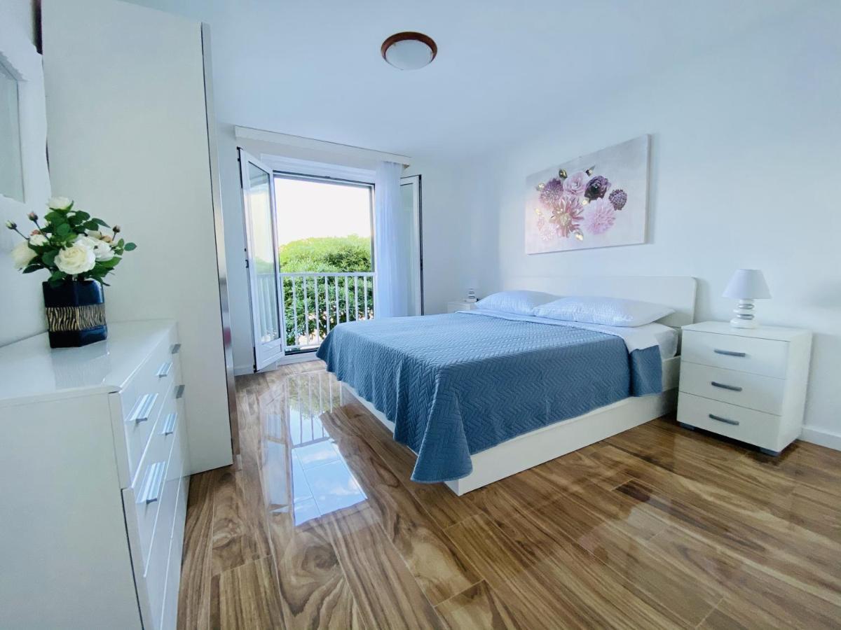 Apartments By The Sea Postira, Brac - 2928 Εξωτερικό φωτογραφία